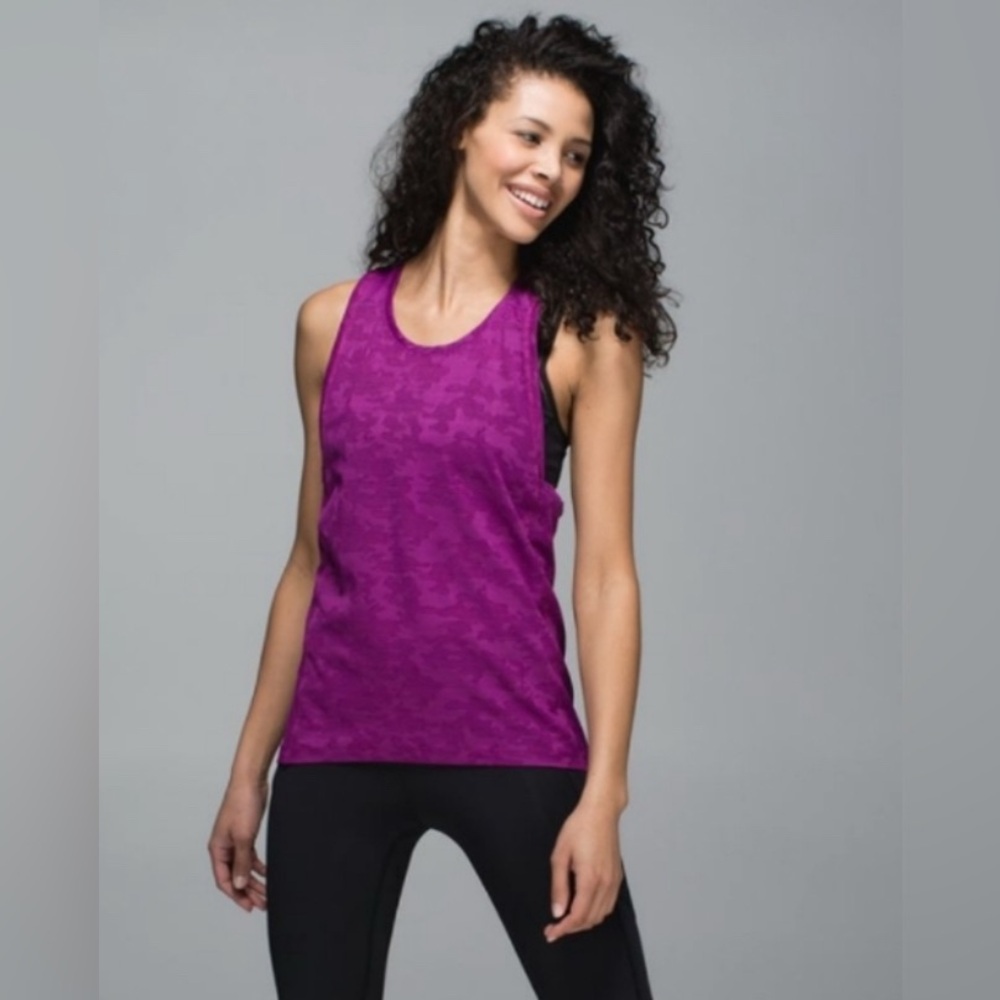 Lululemon Run For Days Camo Print Tank in Regal Plum Size 12